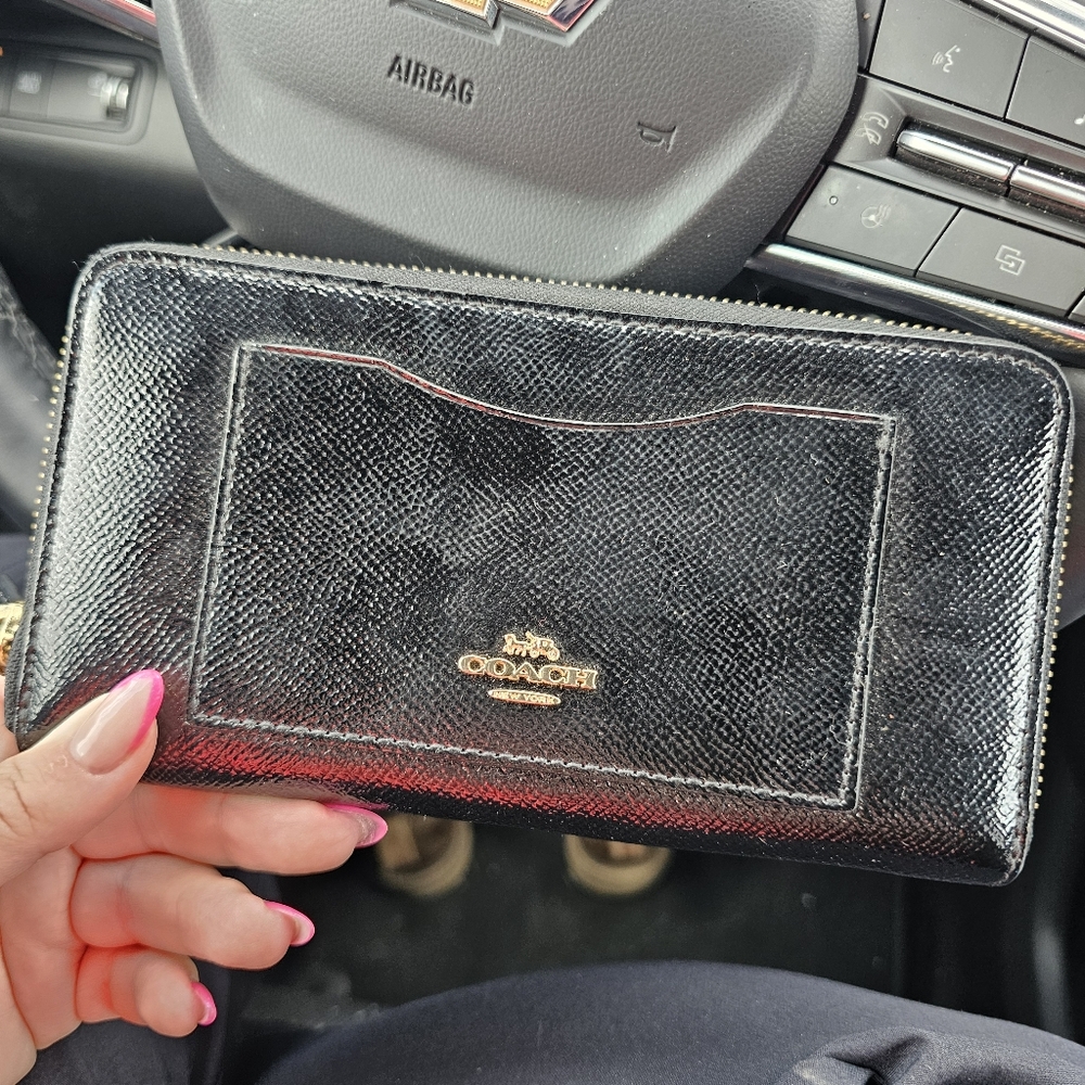 Coach Crossgrain Glossy Black Accordion Leather Wallet Zip Around Long